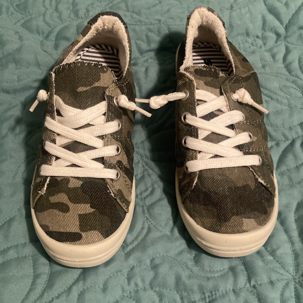 Camo Slip On Fashion Sneaker